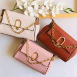 کیف پاسپورتی قفل نعلی(هلالی)